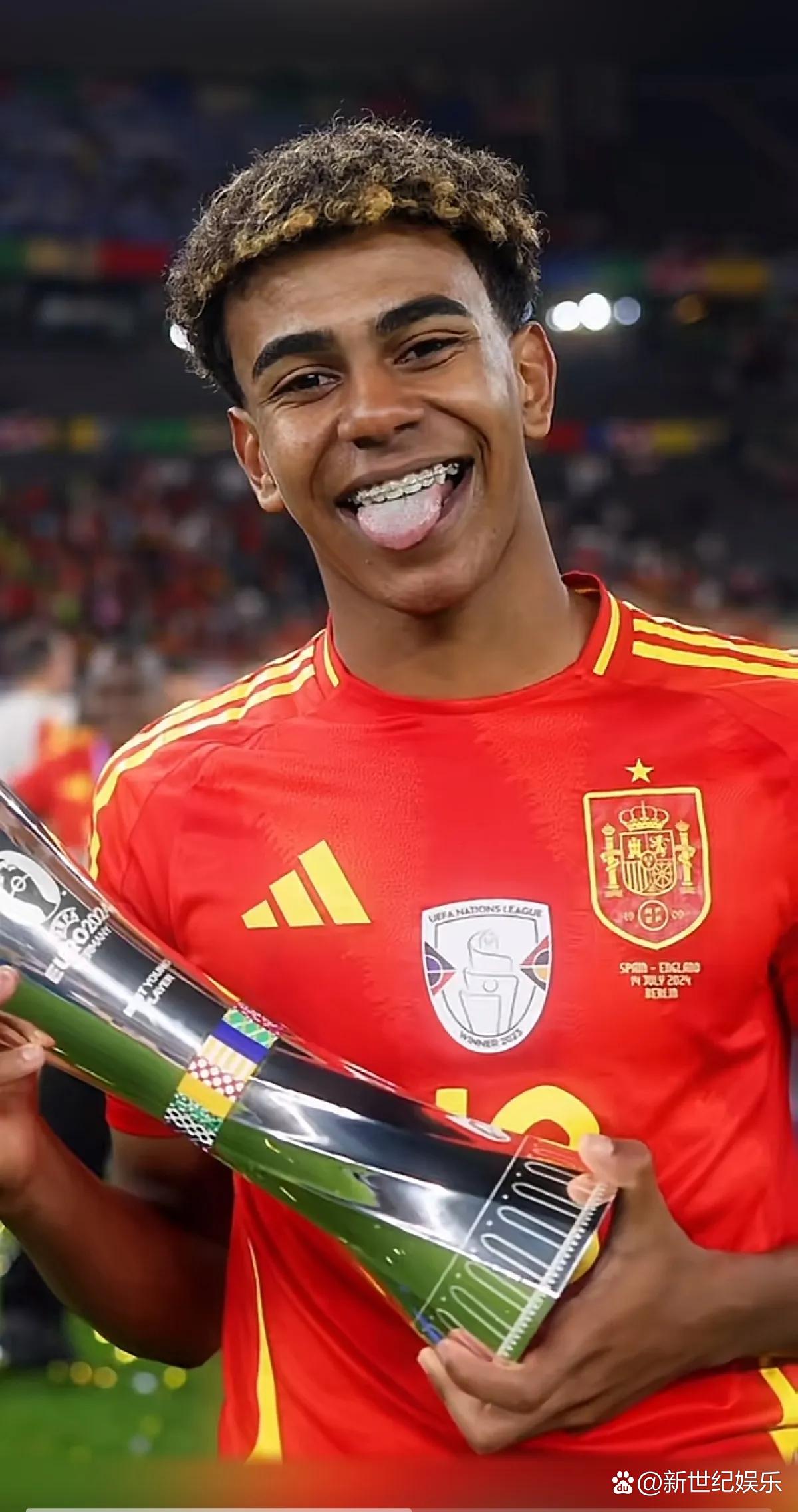 拉齐奥迎法国杯关键赛,关键时刻止住颓势,引发热议,团队化学反应显著(火影忍者变身术结印手势) 拉齐奥迎法国杯关键赛,关键时刻止住颓势,引发热议,团队化学反应显著(火影忍者变身术结印手势)