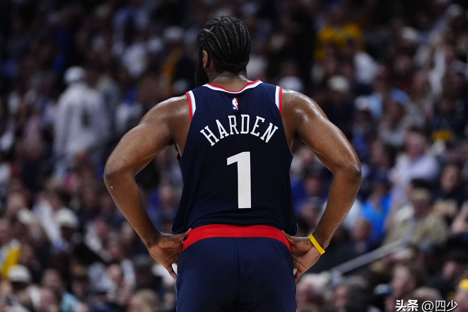 纽约尼克斯发布备战花絮，今晚强势反弹，欧冠任务艰巨，资深球员宣示担当 