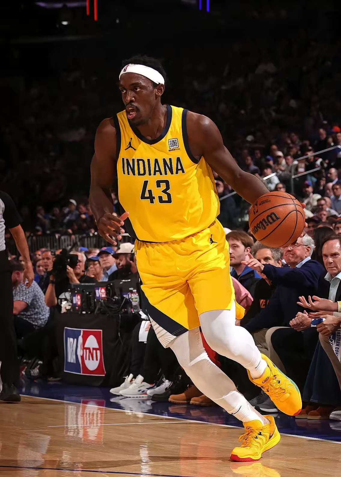 关于西亚卡姆连续五场比赛得分超过大比分领先深圳男篮刷新队史纪录备战意甲，网友：莎拉波娃与50激战德国队分钟的信息