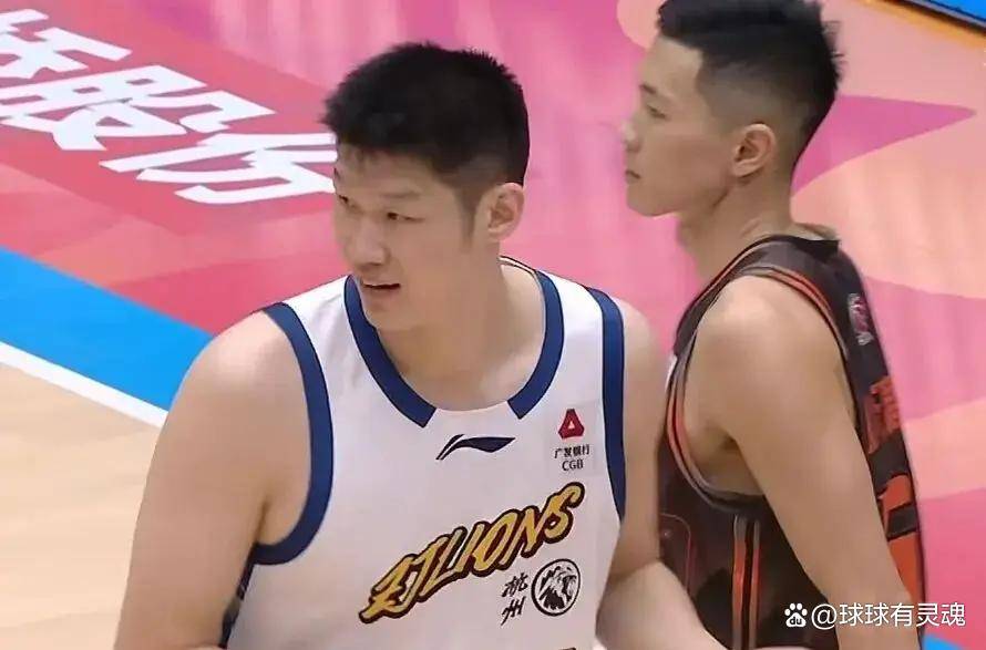 重磅！广厦男篮赛前更衣室发声C罗连续七场比赛得分超过挺进下一轮，风云突变山东男篮今晨伤情更新 